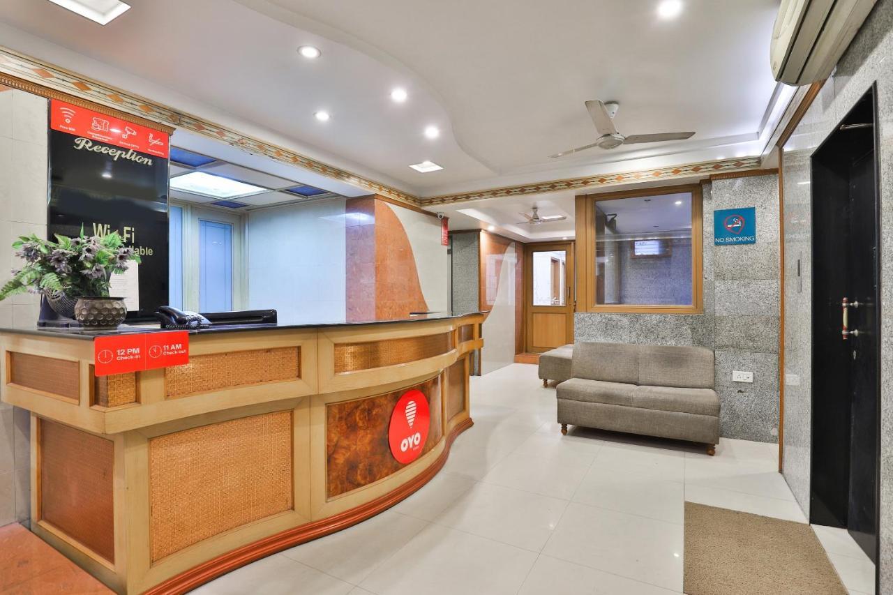Oyo 17117 Hotel Rainbow Vadodara Exterior photo